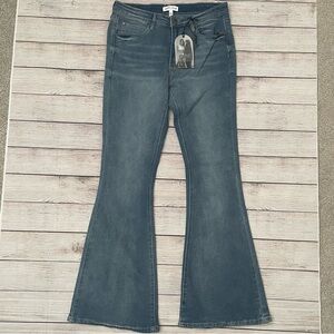 New With Taga Kendall & Kylie Kouture Mid Rise Flare Leg Blue Jeans Women's 9/10